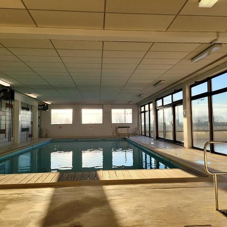 Studio 405 Op Zeedijk Met Frontaal Zeezicht 4De Verdiep Middelkerke Extérieur photo