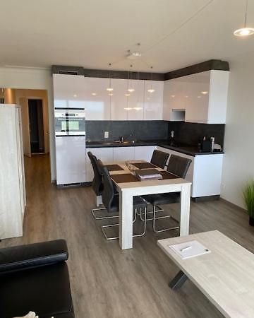 Studio 405 Op Zeedijk Met Frontaal Zeezicht 4De Verdiep Middelkerke Extérieur photo